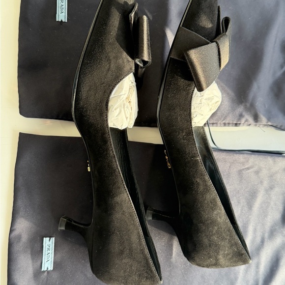 Prada Black Satin Bow Kitten Heels - Picture 5 of 7